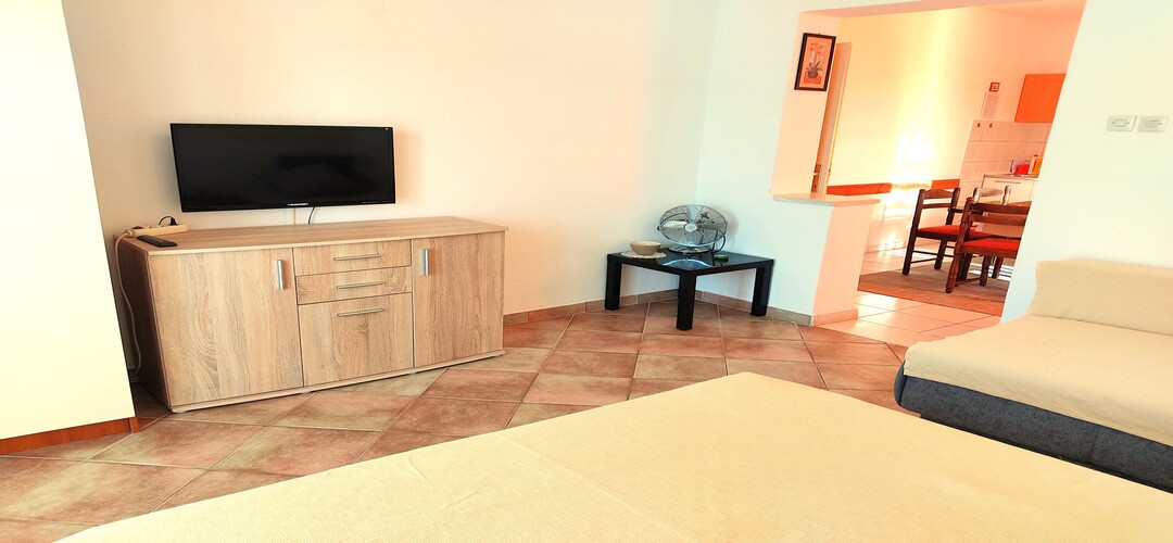 Dishwasher in the apartment on Ciovo for comfort and convenience